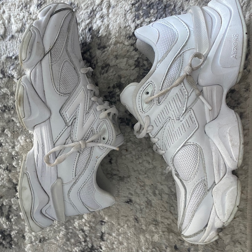New Balance Unisex Triple White super RARE